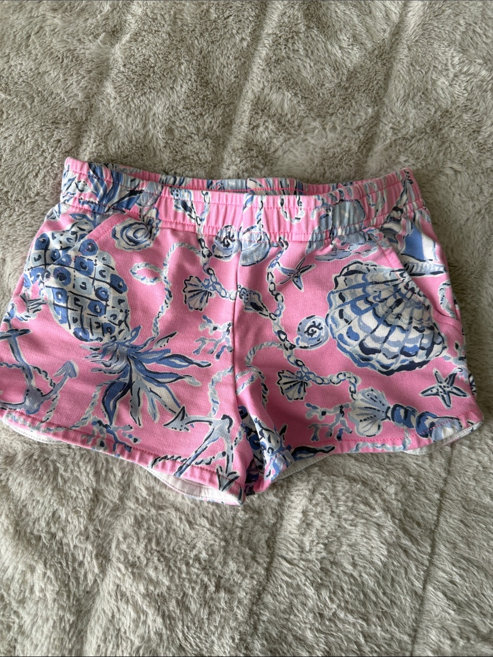 Lilly Pulitzer Pink Seashell Girls Casual Shorts, Size Small (4/5)